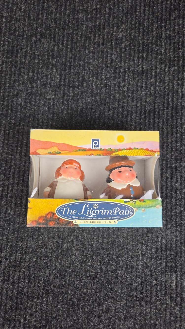 Publix The Lilgrim Pair Salt And Pepper Shakers Premiere Edition